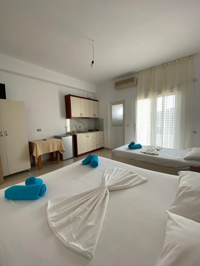 Liel Apartments Ksamil Esterno foto