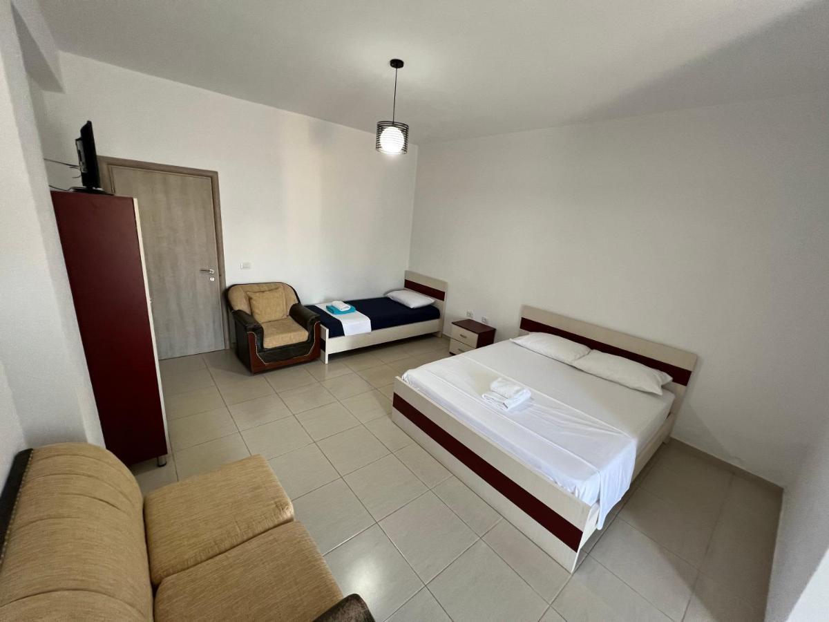 Liel Apartments Ksamil Esterno foto