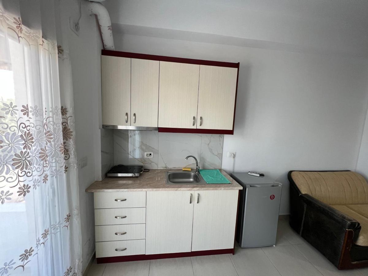 Liel Apartments Ksamil Esterno foto
