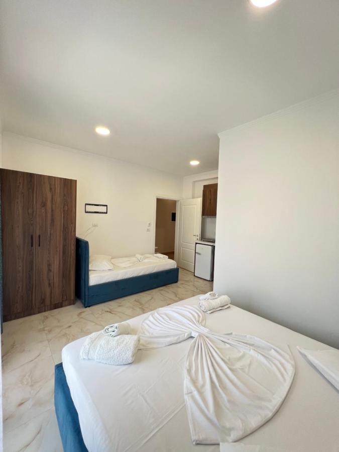 Liel Apartments Ksamil Esterno foto