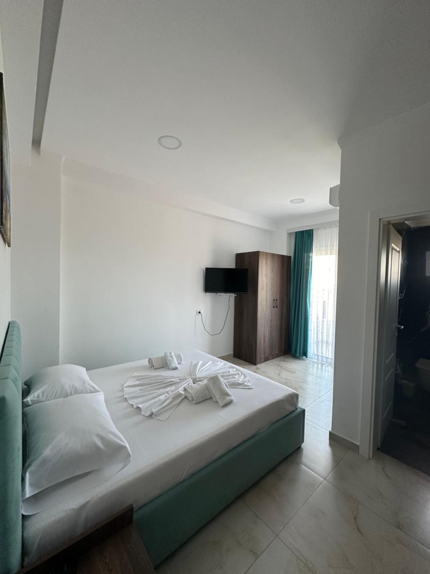 Liel Apartments Ksamil Esterno foto